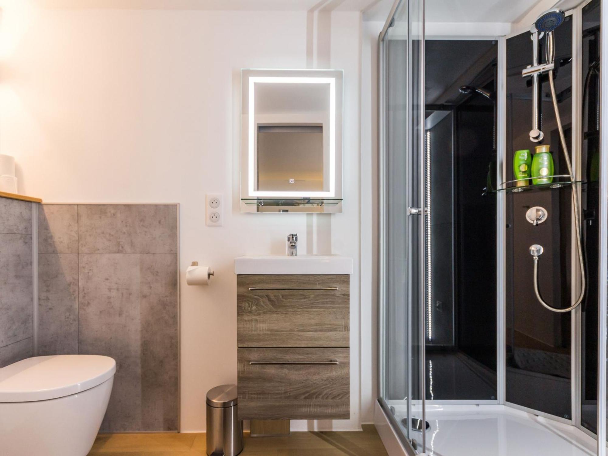 סן נזאר Maison De Ville A St Nazaire, Pres Du Front De Mer, Climatisee, 3 Chambres Avec Sdb Privatives, Wifi - Fr-1-306-1203 מראה חיצוני תמונה